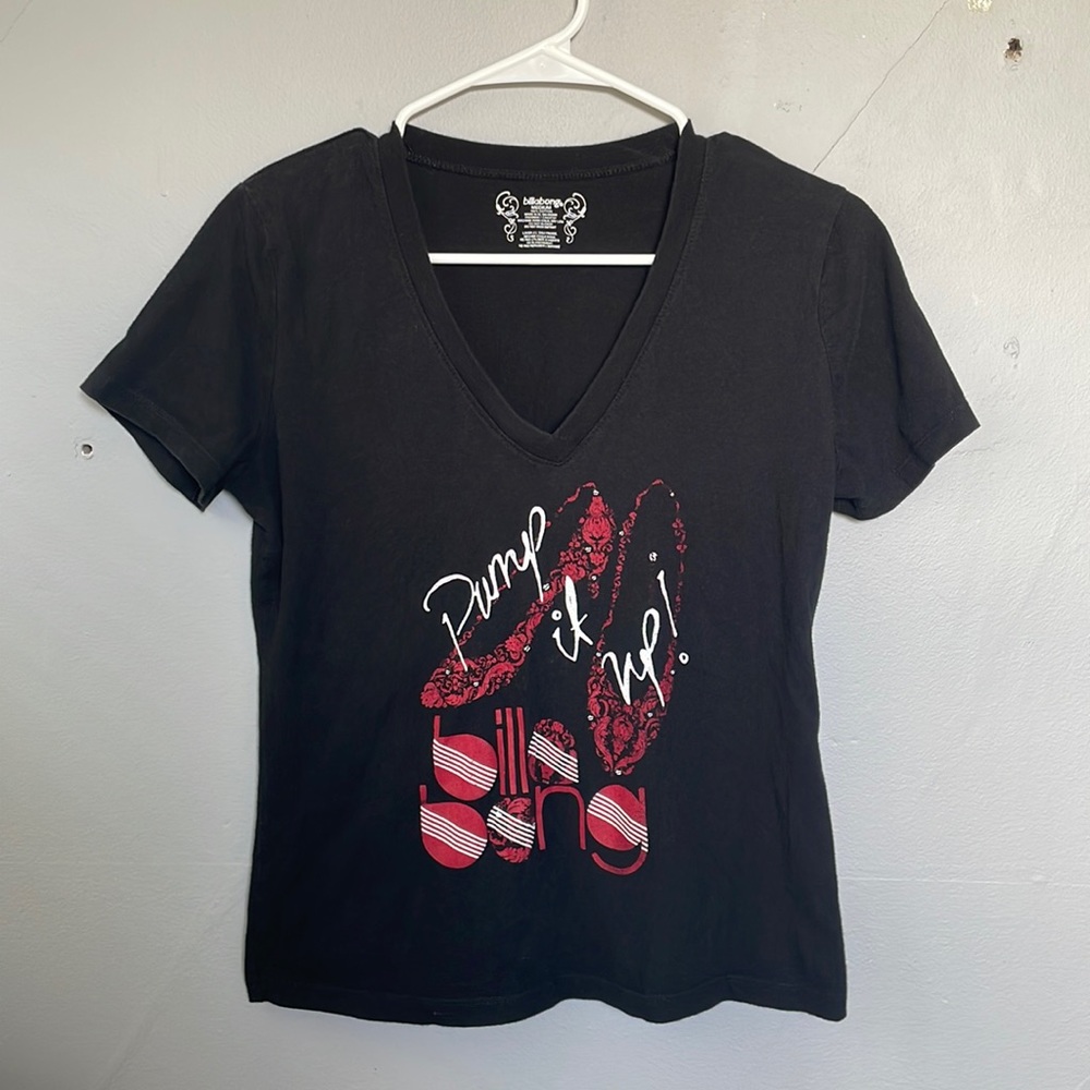 Retro Y2K Billabong women’s medium Pump It Up cotton v neck t shirt
